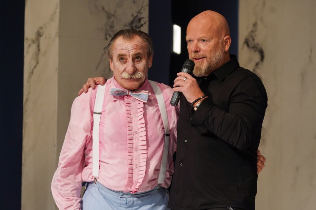 s Pavlem Zedníčkem bezprostředně po skončení premiérového představení Lakomec, 1. 11. 2019 s Pavlem Zedníčkem bezprostředně po skončení premiérového představení Lakomec, 1. 11. 2019