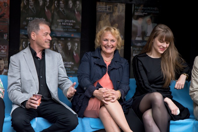 Milan Hein, Regina Rázlová, Petra Nesvačilová (foto: Michal Novák) Milan Hein, Regina Rázlová, Petra Nesvačilová (foto: Michal Novák)