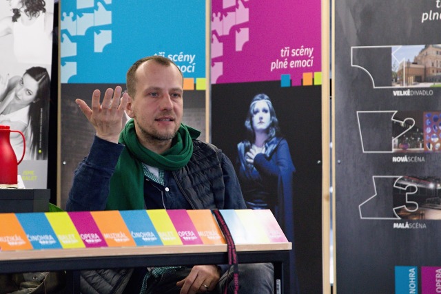 režisér Martin Čičvák na tiskovém setkání (foto: Michal Novák)