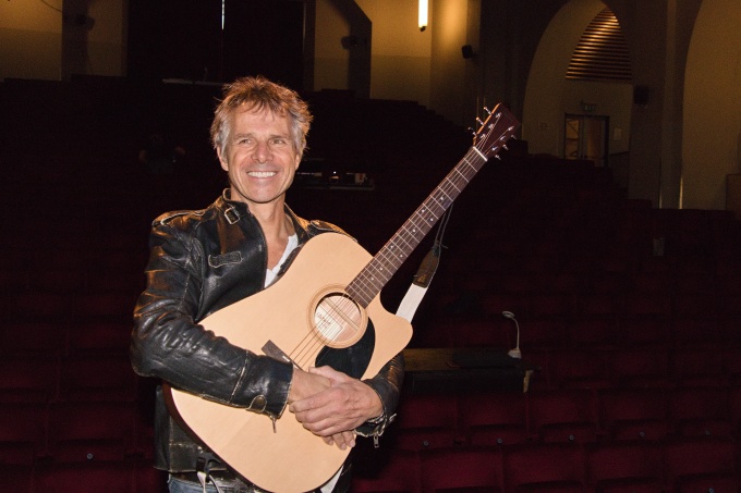 Janek Ledecký