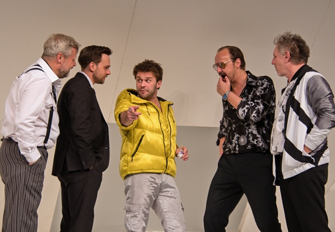 Vasil Fridrich, Ondřej Rychlý, Jakub Burýšek, Jan Hájek, Martin Finger (ukázka z inscenace) Vasil Fridrich, Ondřej Rychlý, Jakub Burýšek, Jan Hájek, Martin Finger (ukázka z inscenace)