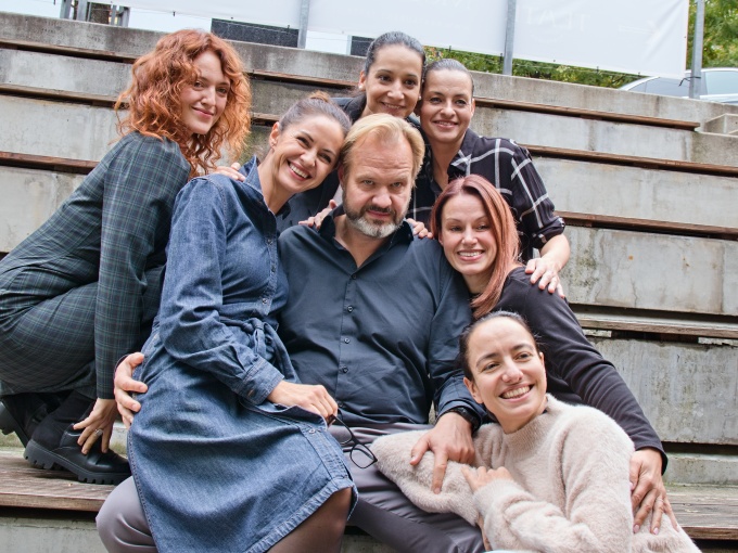 Darryl Van Horne si to umí zařídit...