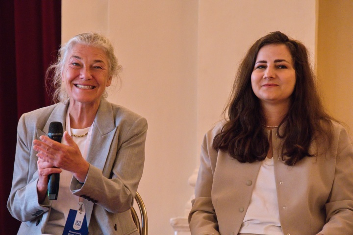 vzácným hostem tiskové konference byla vnučka Tomáše Bati, paní Rosemarie Blyth Bata